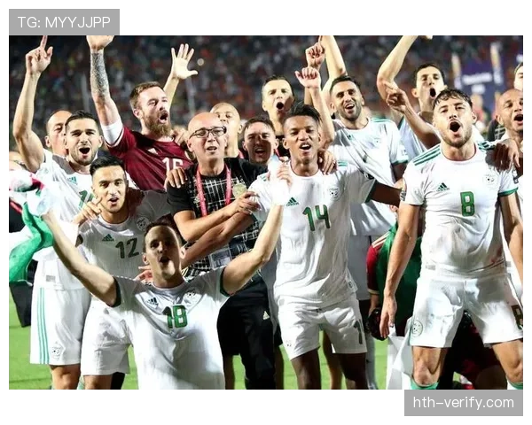 马赫雷斯领衔阿尔及利亚队积极备战国际赛事，状态引球迷期待