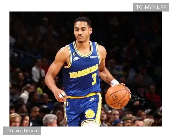 奥斯汀·里夫斯无球跑动提升进攻效率，拉开与替补差距明显